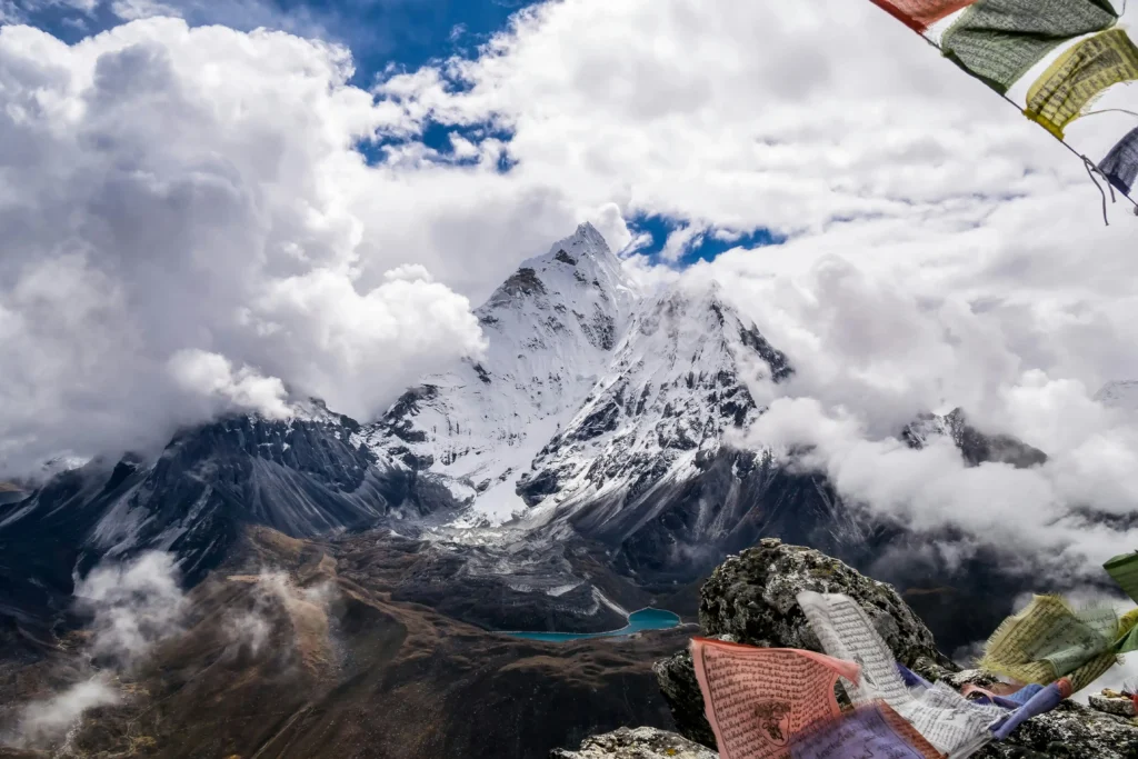 274 people in one day on everest