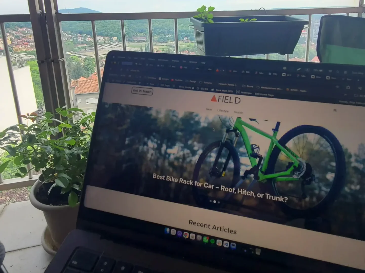 remote work
laptop
macbook