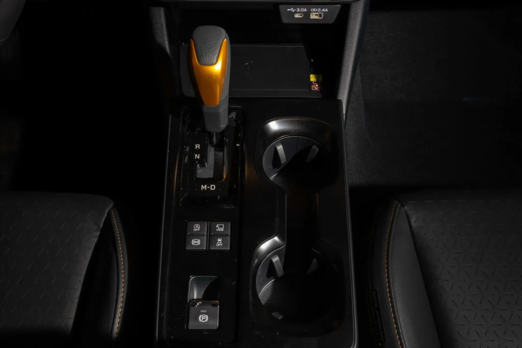 Subaru outback central console